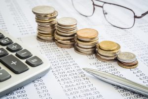 Closeup,The,Silver,Modern,Pen,On,Financial,And,Accounting,Reports